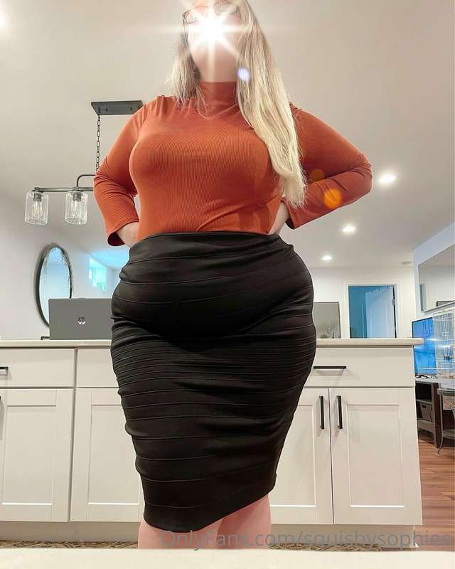 Hey! Did you rate my work outfit today on Instagram? Rate me..