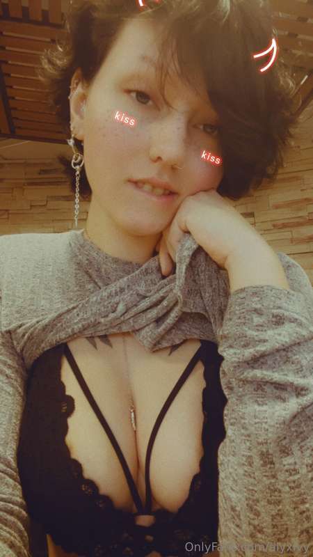 Hey Cuties~   If you see any short clips i’ve made in the pa..