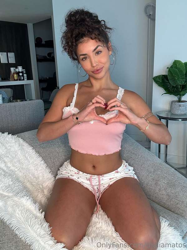 happy valentine's day!! 💖 check your messages! 1