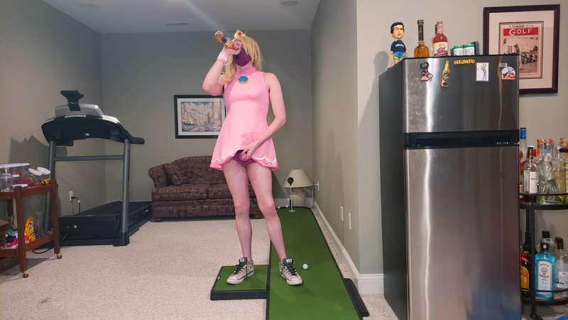 And here's slutty Tennis Peach! I always love out-of-charact.. 9