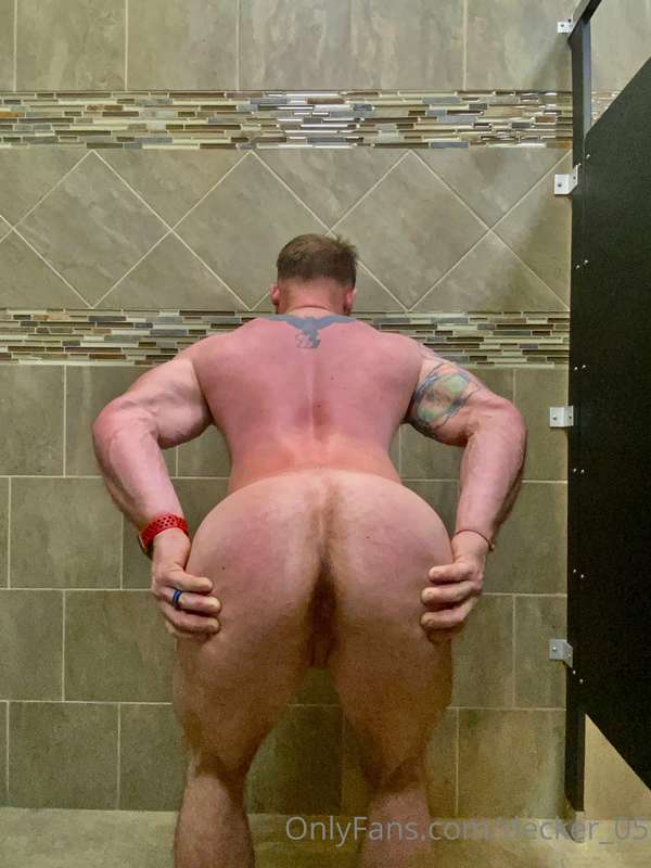 I’ll spread it for you baby 😘😈