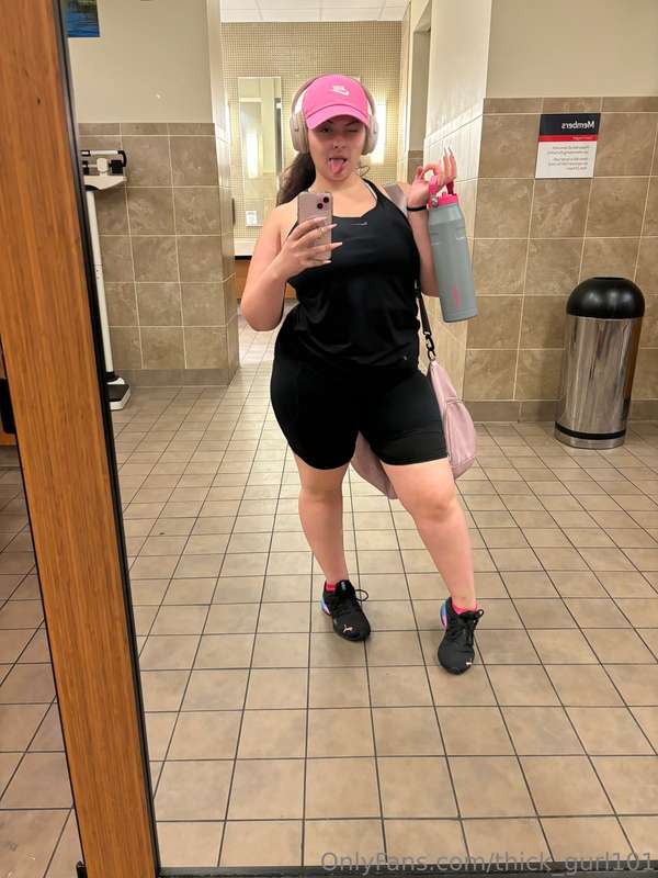 Thick_Gurl101 - Onlyfans - 19 Aug, 2024 39