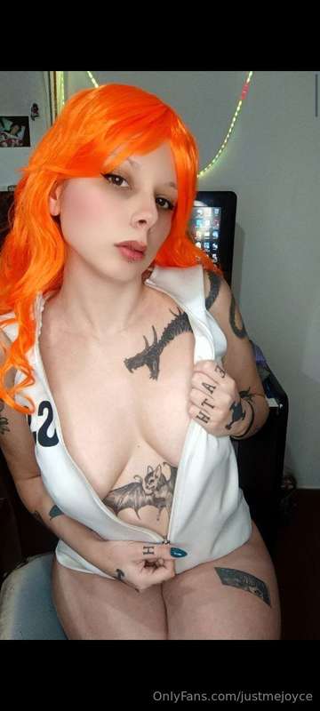 Have you ever wondered what Nami from One Piece would look l.. 2