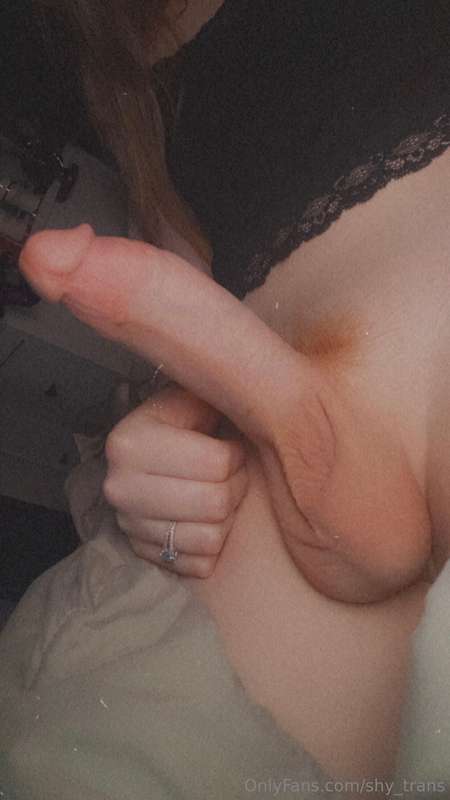 Watch this girl dick get bigger and bigger 👀♥️ 1