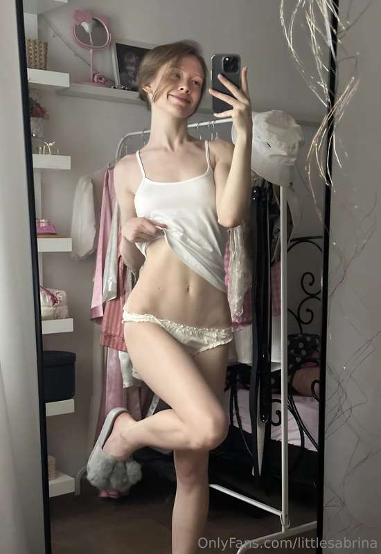 Hey sweetie ❤️✨ I’m Jessie @angel.jessiee, and despite all t..