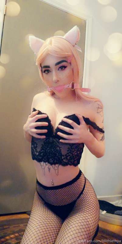 Second outfit ^.^ 17