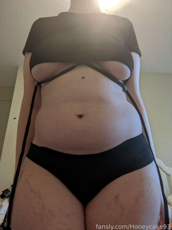 Honeycake93 - Fansly - 11 Oct, 2022 7