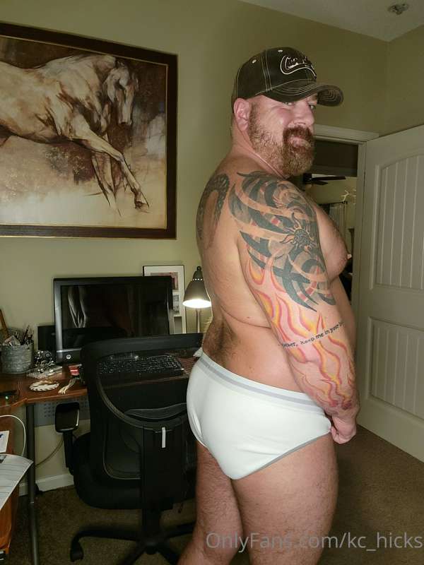 Someone asked if I owned any whitey tighties 😋 5