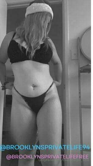 This Is My Hot Aussie Friend 😏   Shes A Busty Babe With A Ju..