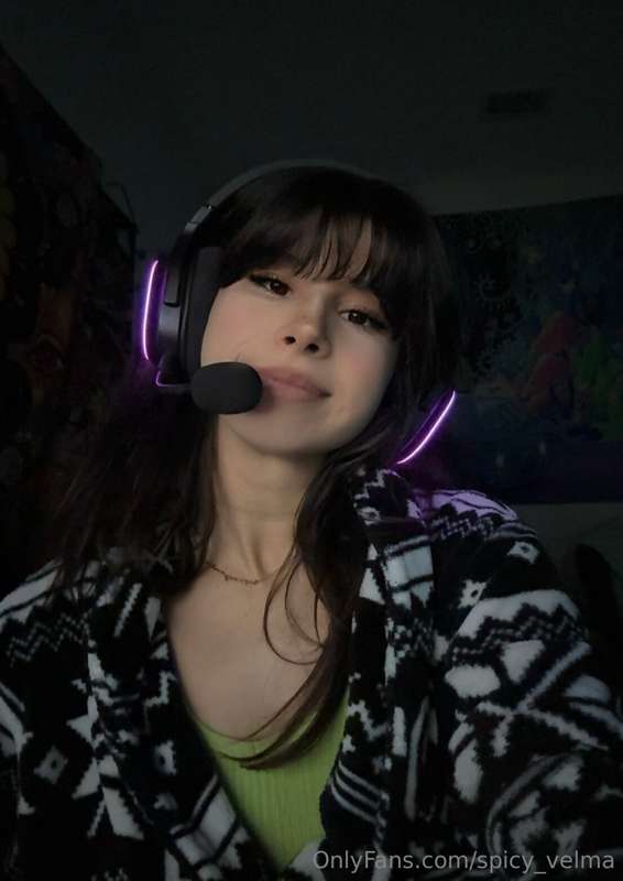 Spicy_Velma - Onlyfans - 20 Mar, 2025