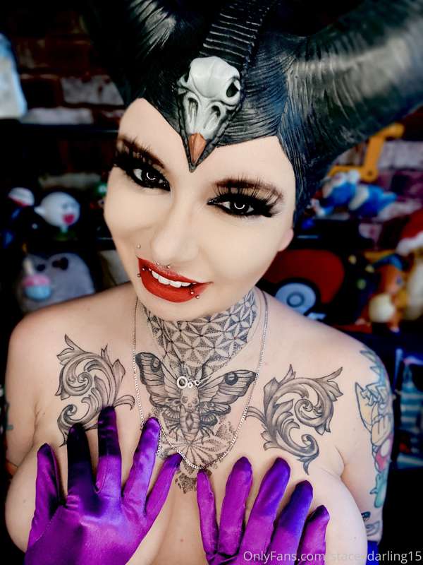 I have a new cosplay for you... 👀🥰