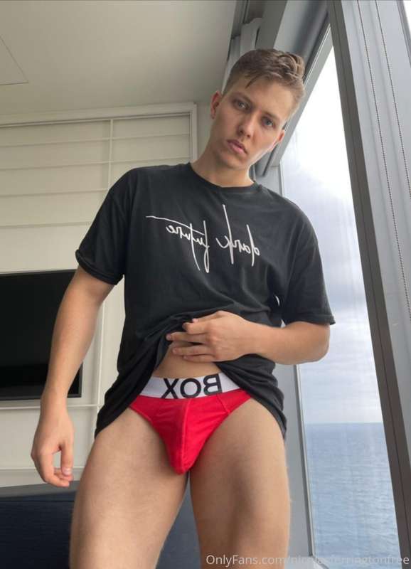 M VIP page @nicolas_ferrington is just $3.80 cheaper than a ..