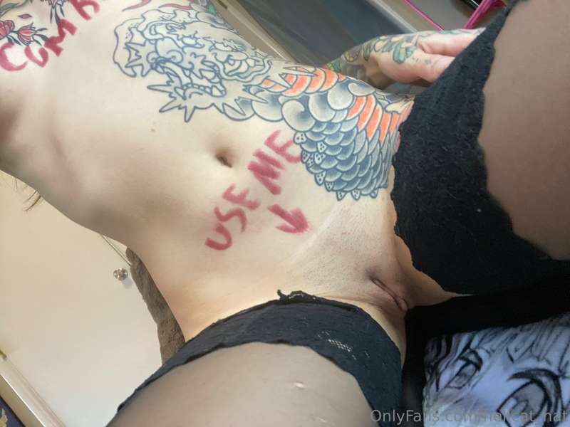 What should I write on myself next? This bodywriting video w..