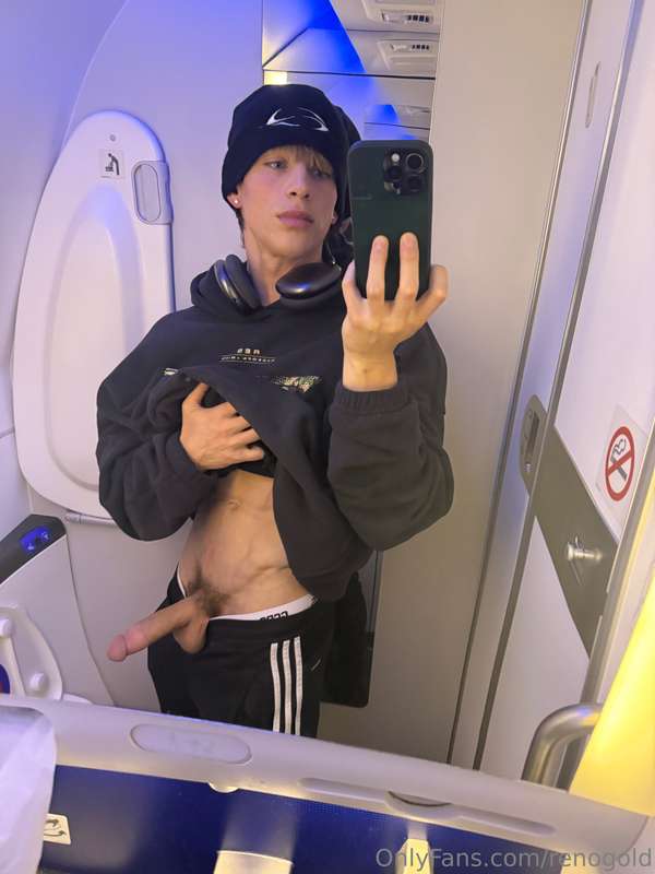 Have you joined the mile high club yet?😏 4