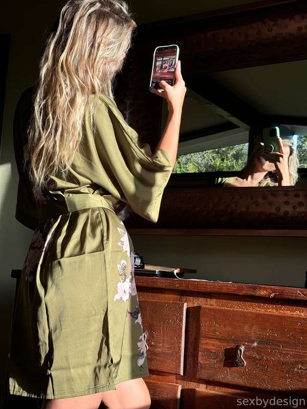 Swipe for my POV of these morning nudes that @savvysuxx took.. 3