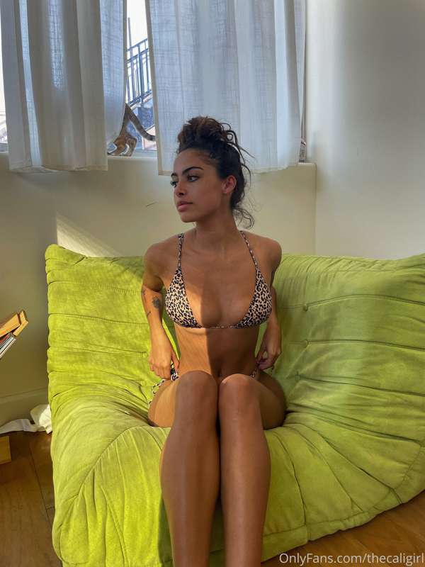 Have you ever had a fantasy of keeping a little slut on reta..