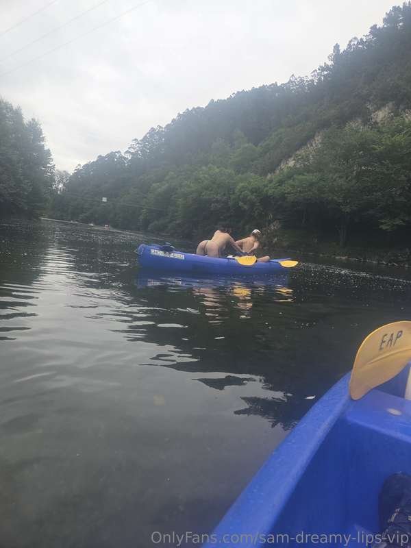 Kayaking toplesss 3