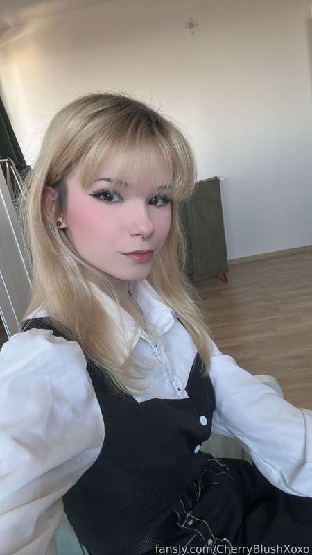 Cherryblushxoxo - Fansly - 2025-07-18T22:01:26