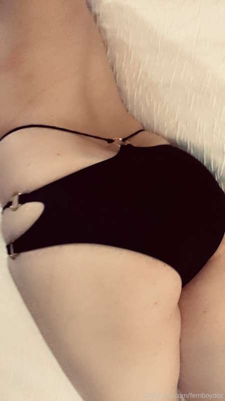 New bikini set! Many thanks to the daddy who bought it for m.. 10
