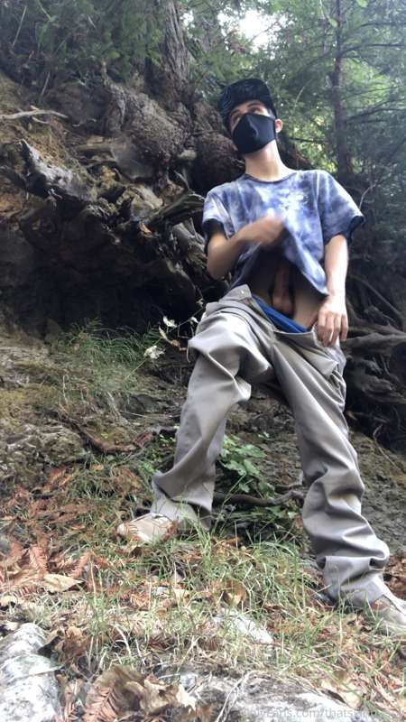 I found a spot by the river, I want to get fully nude somewh..