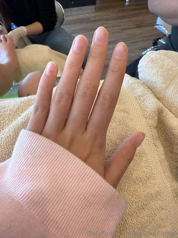I chose something simple for my nails last time, what should..