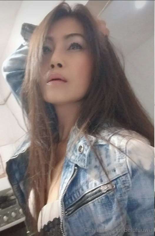 🔥@u396435750🔥 welcome to my profile. 🔥Come try this Asian sk..