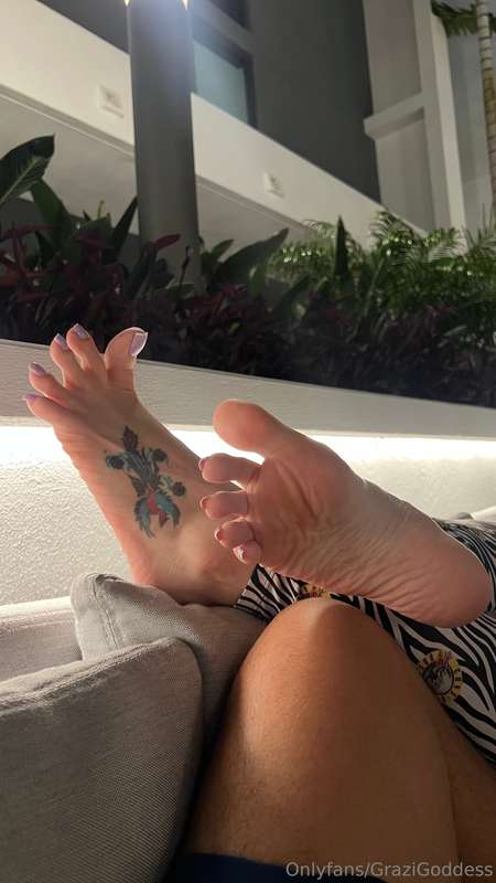 💜 Last night. Different positions for you! 8