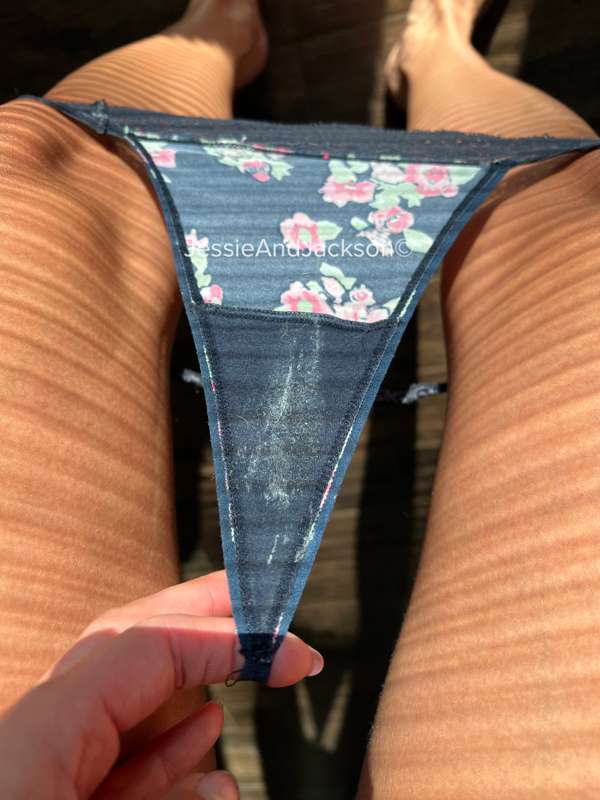**Monday morning dirty panties** 👅
I put these on last night.. 5