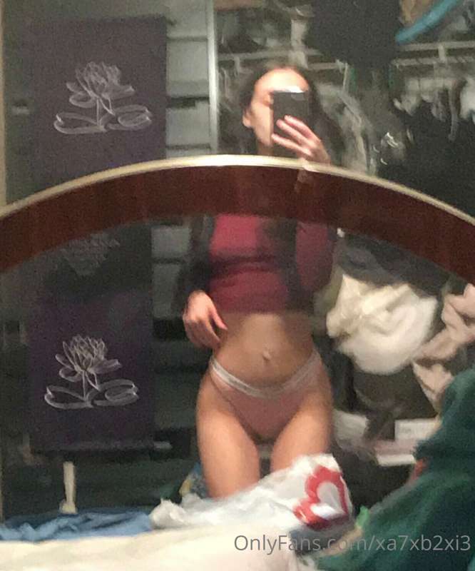 Blurry & messy background