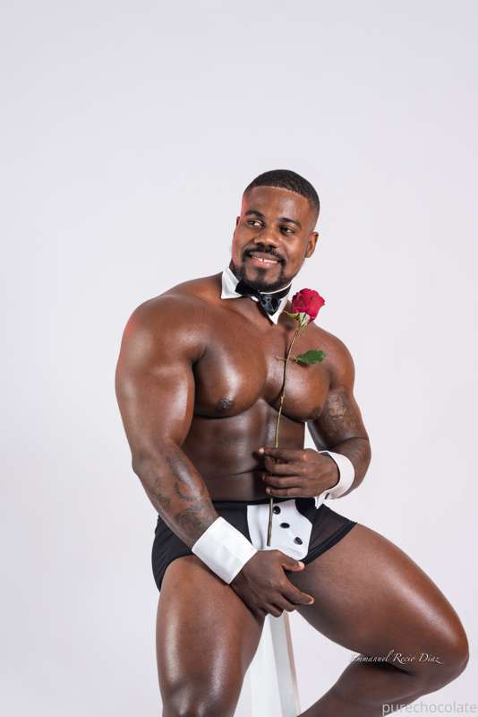Happy Valentine's Day to all my chocofans 😍🥂🤎.

Feliz día de.. 2