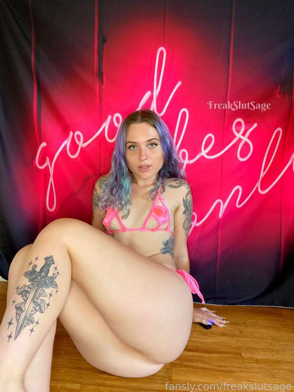 Freakslutsage - Fansly - 20 Dec, 2021 1