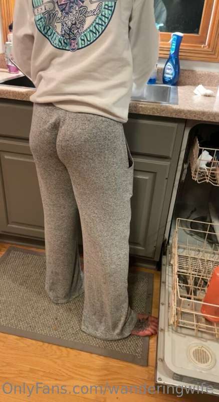 Hubby just loves taking candid pics with my lounge pants up .. 1