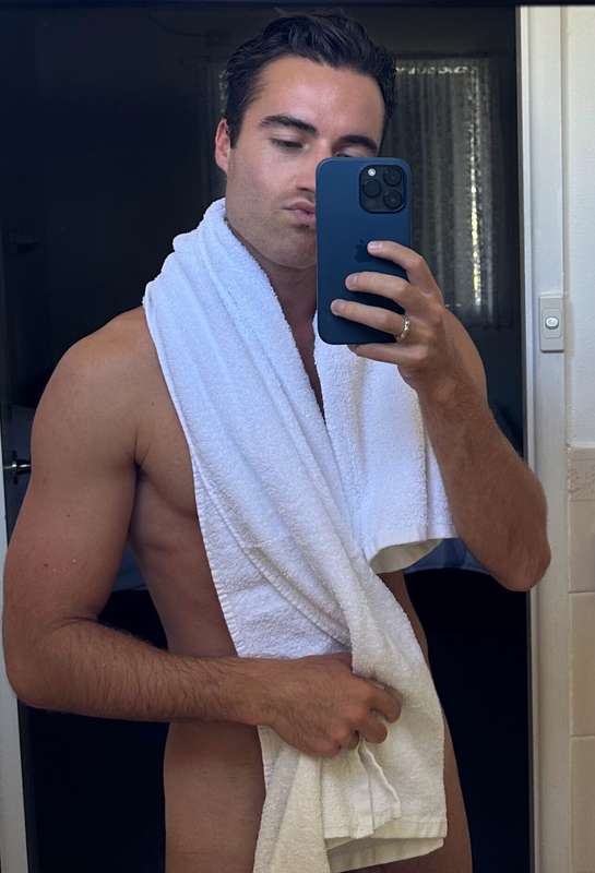 GO SUB @max_reed 🔥RIPPED AUSSIE HOTTIE 🥵https://onlyfans.com..