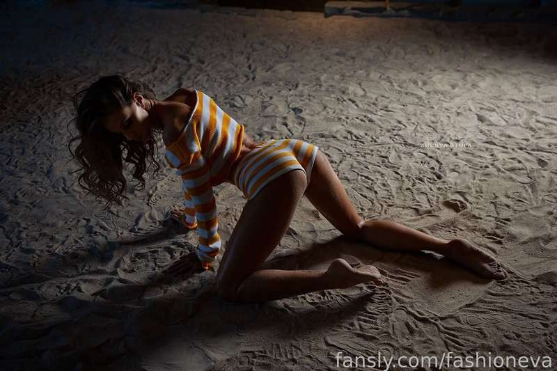 Fashioneva - Fansly - 18 May, 2022 1
