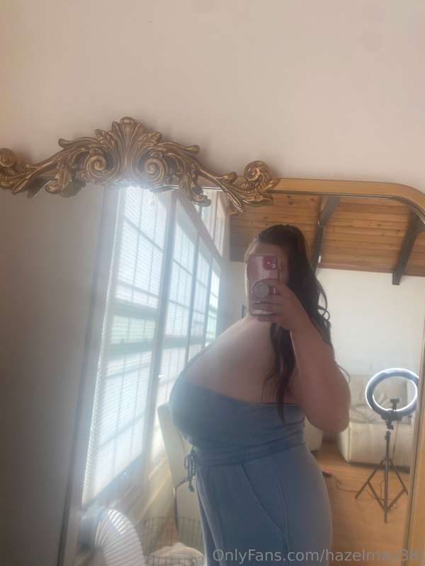 Omg I made one of my horniest little sets ever in this. I've..
