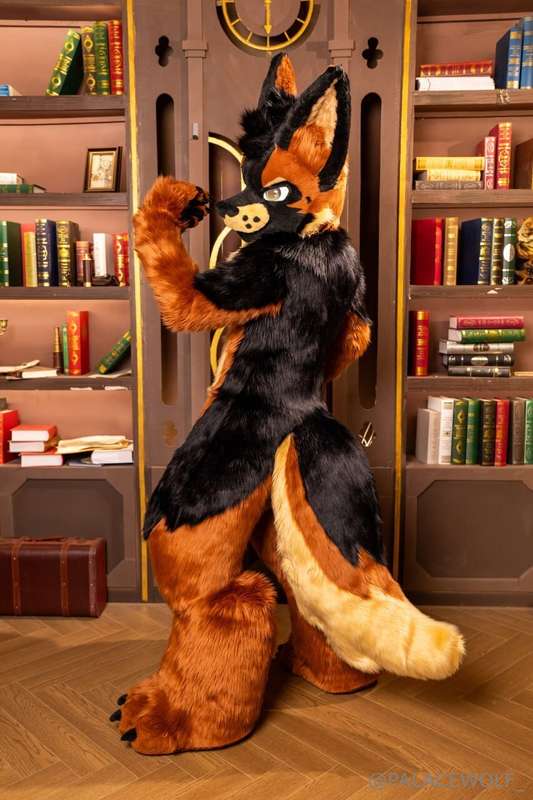 You guys get the first sneak peak into my new suit made by @.. 2