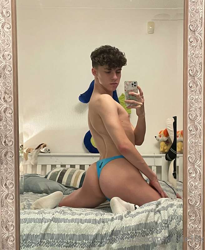 Eat it like a cupcake 🧁 4