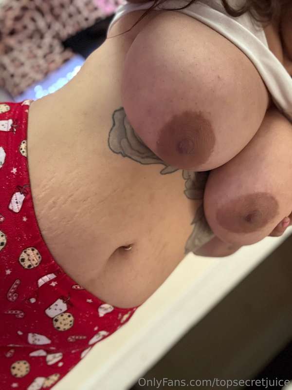 Come suck on these tittys  2