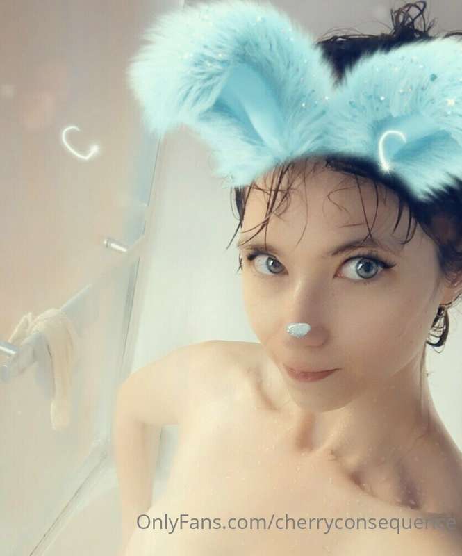 Woohoo it's my Top Fan Wednesday! I know it's sightly late, ..
