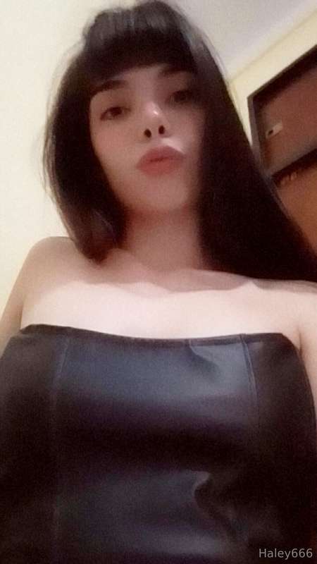 Honey are u coming?💋🖤