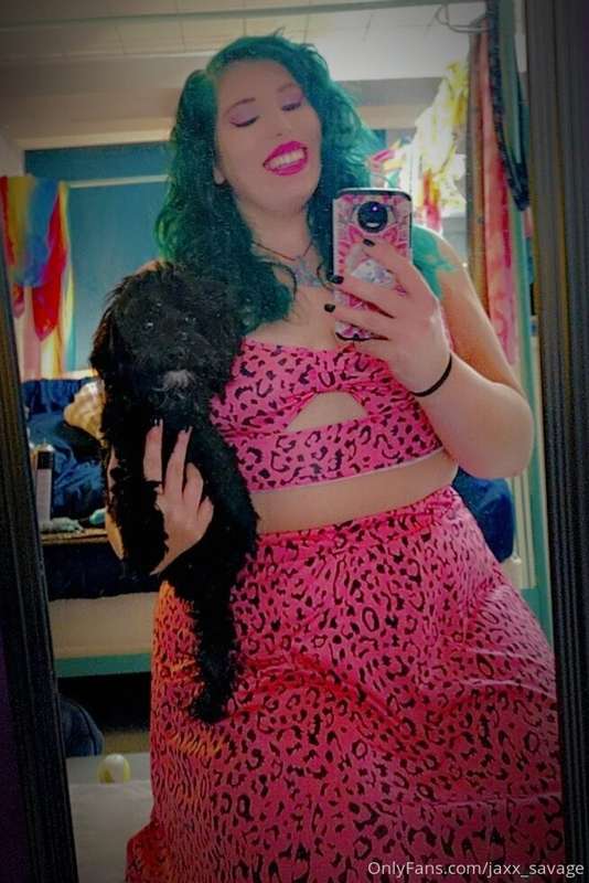 Pretty in pink 🧁 blurry and Blue💙 12