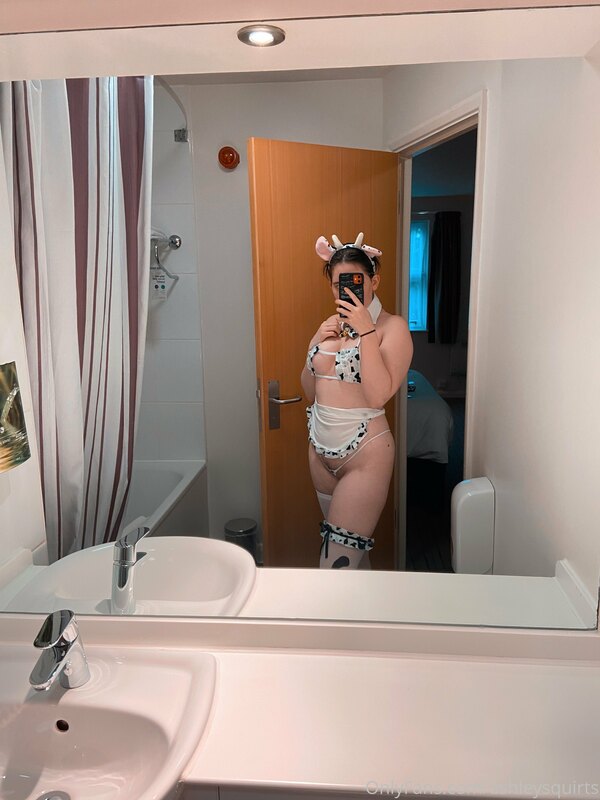 Ashleysquirts - Onlyfans - 26 Oct, 2020