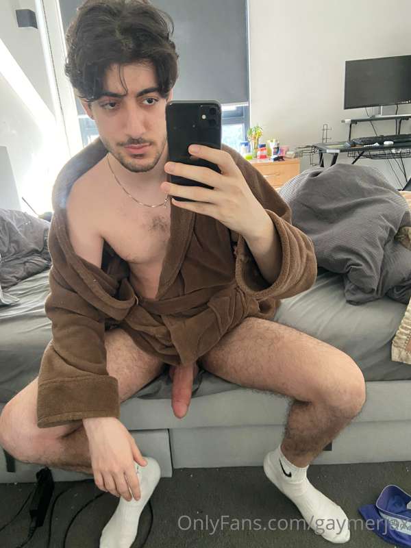 I’ll be in my robe most of the day 2