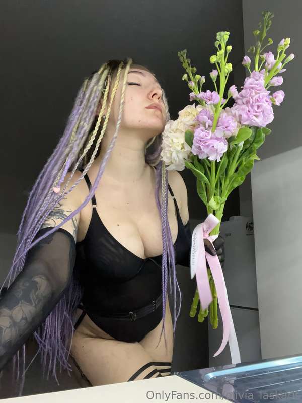 It's a great feeling when you're holding flowers and they sm..