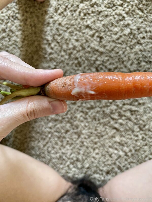 Haven’t had dick in so long that I got horny while picking s..