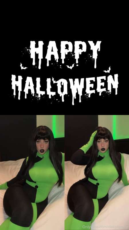 HHAPPPYYYY HALLOWEEEN MY LOVELY GHOULS AND GOBLINS! 👻
U guys.. 3