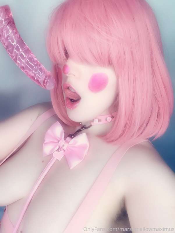 I love the pastel pink glow of this look! I was feeling a li.. 13