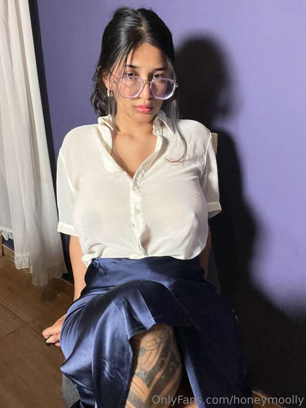Come here my student🙈 if you want to pass at least a orgasm ..