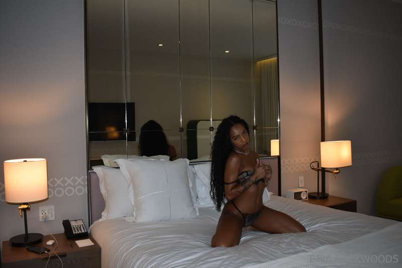 Briabackwoods - Onlyfans - 13 Aug, 2024