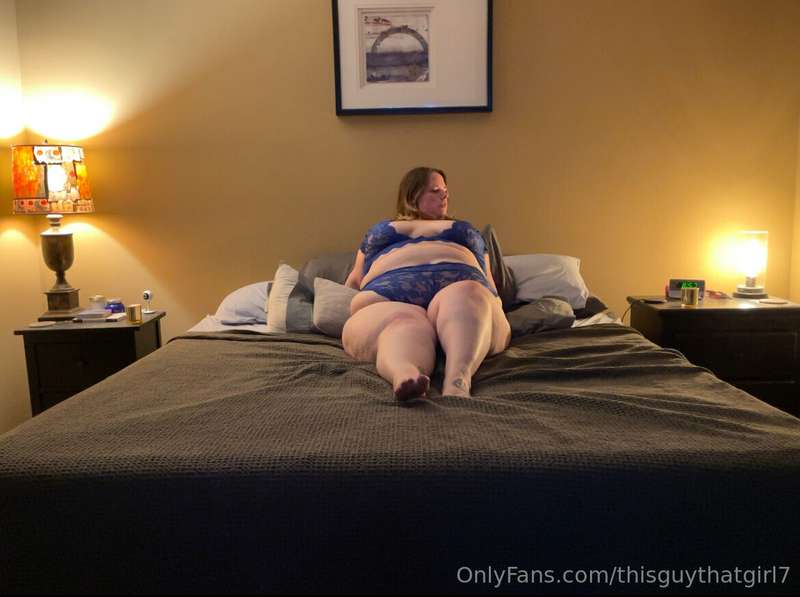 Just a little fun solo photo set followed by some even bette.. 15